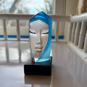 Mats Jonasson Maleras Sweden Elegant Blue Batzeba Crystal Art Sculpture & Stand!